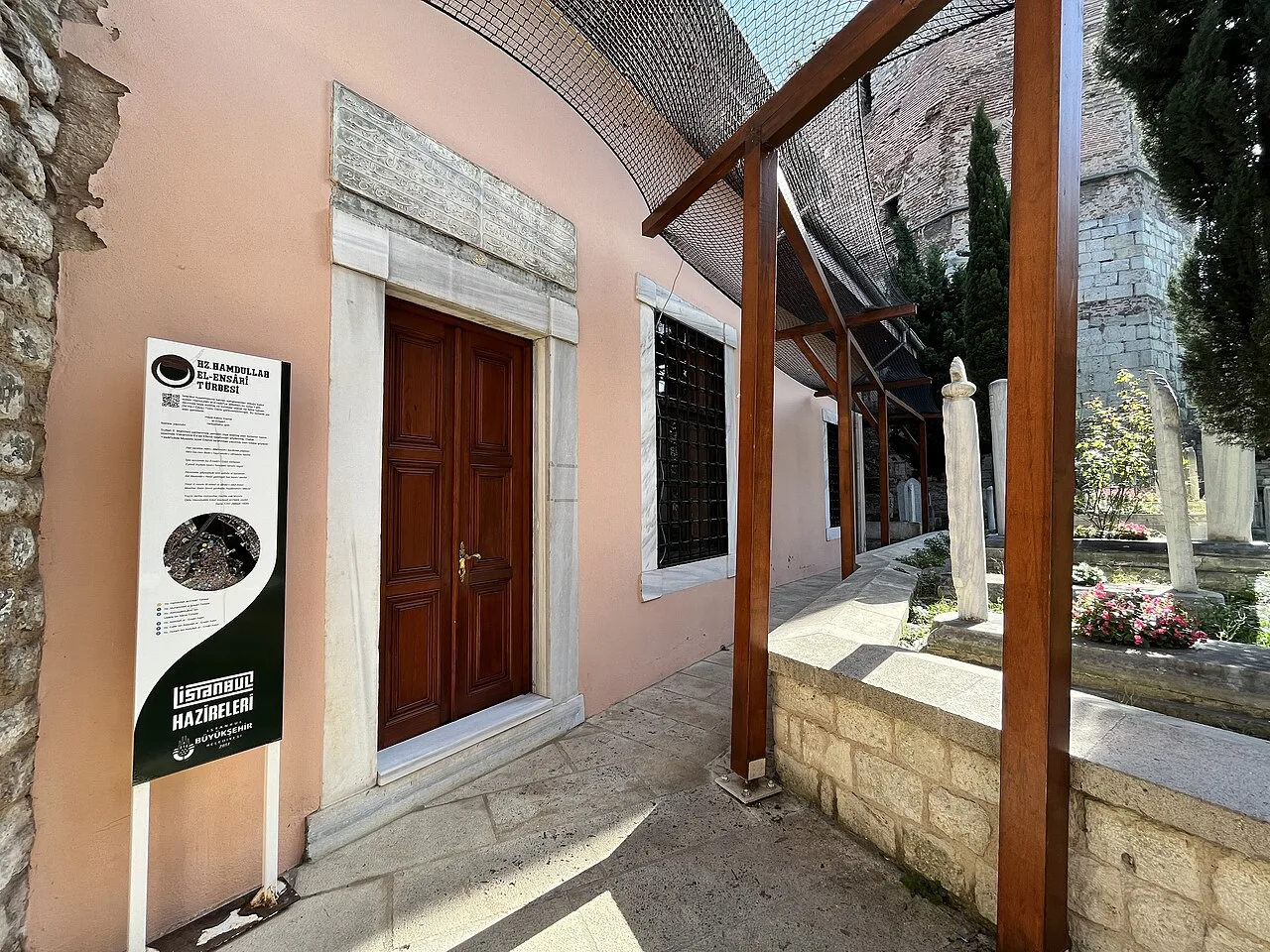 Hz. Tomb of Hamdullah Al-Ansari - İstanbul