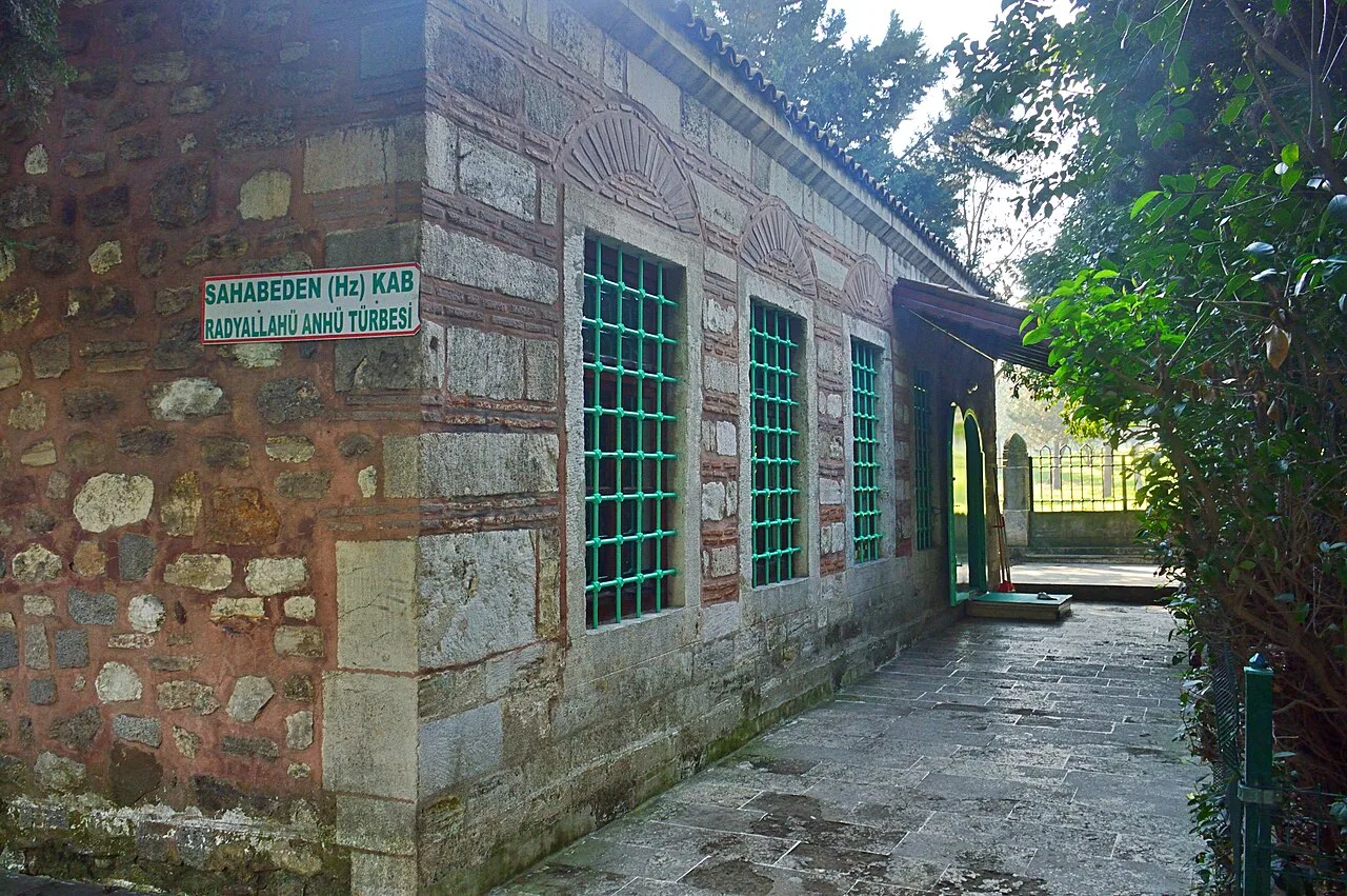 Hz. Kab Bin Malik Türbesi - İstanbul