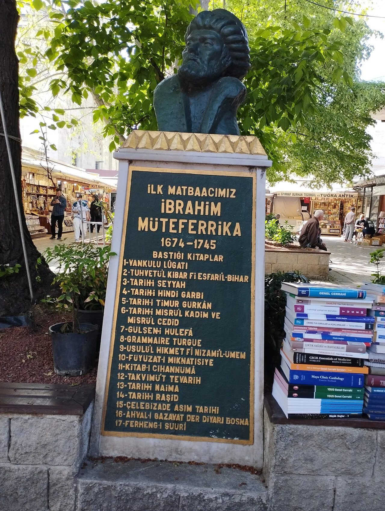 İbrahim Müteferrika Büstü - İstanbul