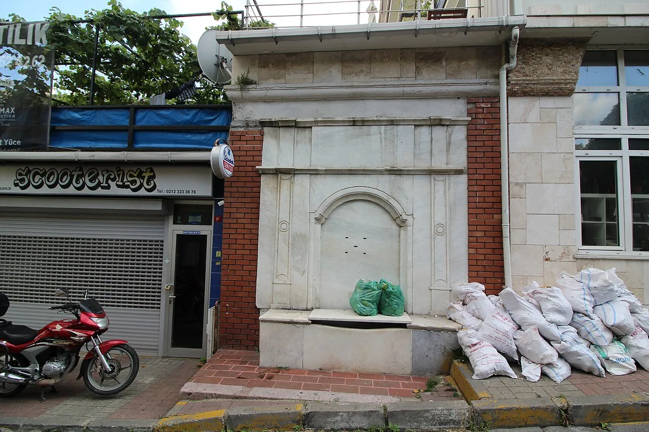 II. Mahmut Wall Fountain - İstanbul