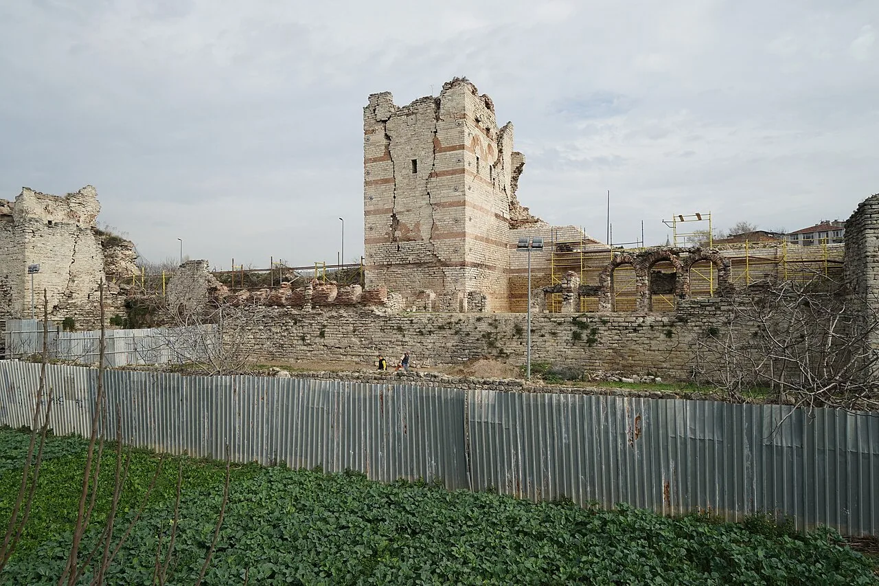 Kara Surları No. T19 - İstanbul