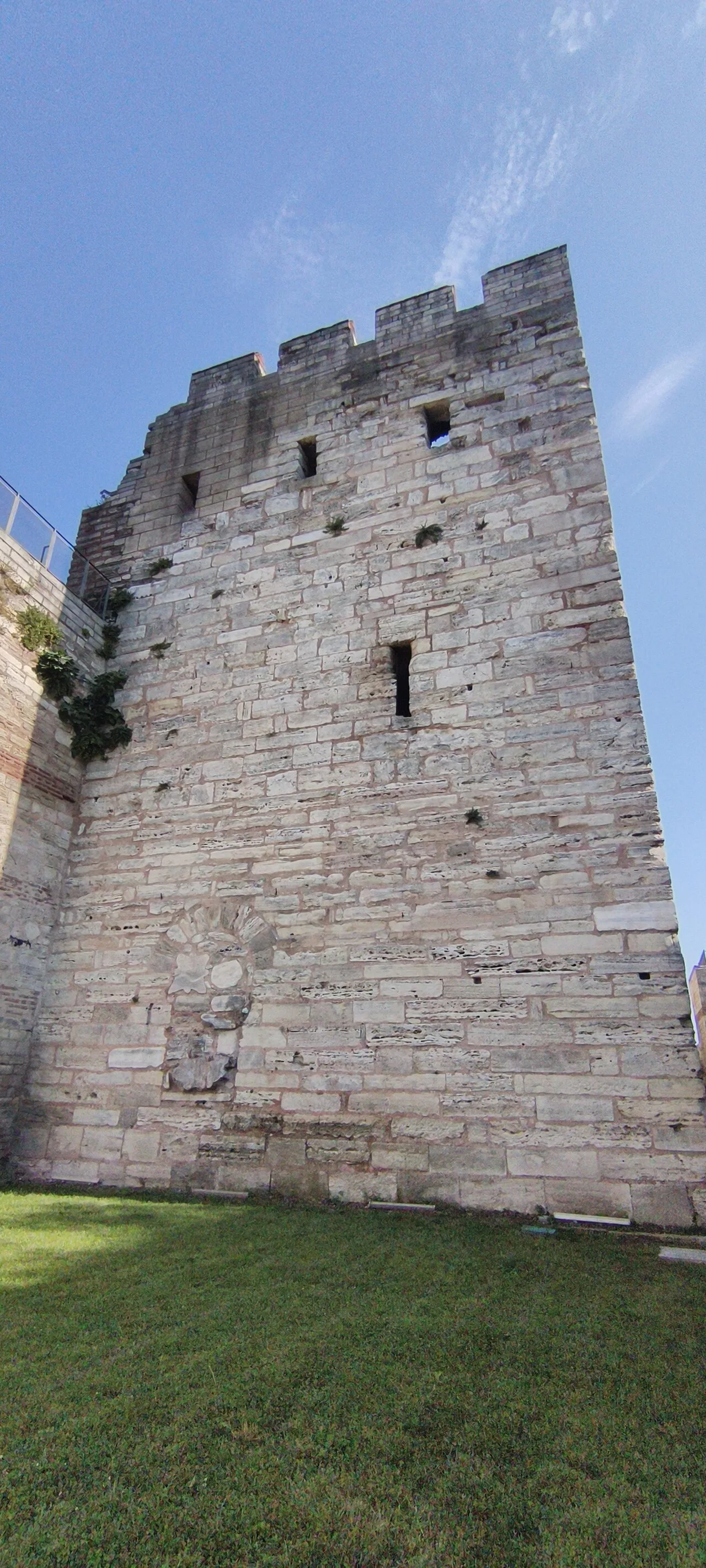 Kara Surları No. T51 - İstanbul