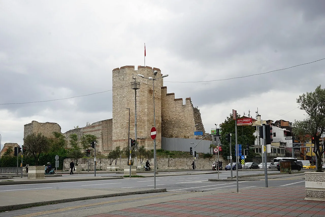 Kara Surları No. T90 - İstanbul