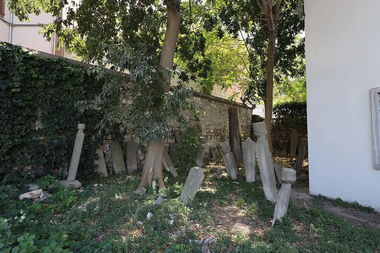 Katip Şemseddin Camii Haziresi - İstanbul