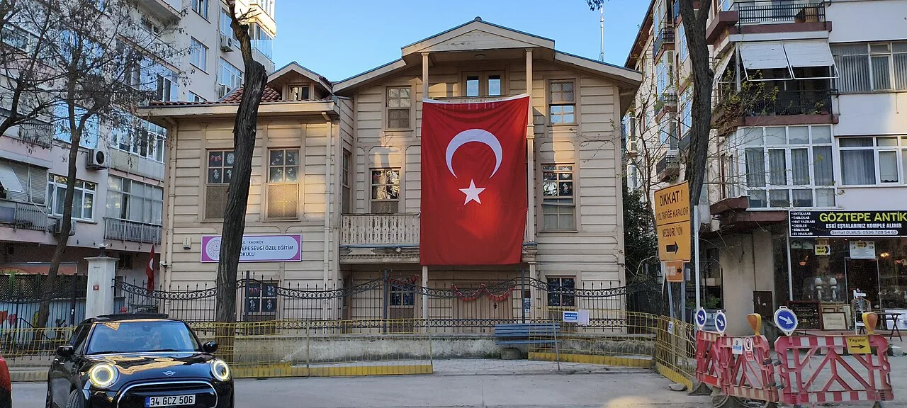 Mabeyinci Faik Bey Villa - İstanbul