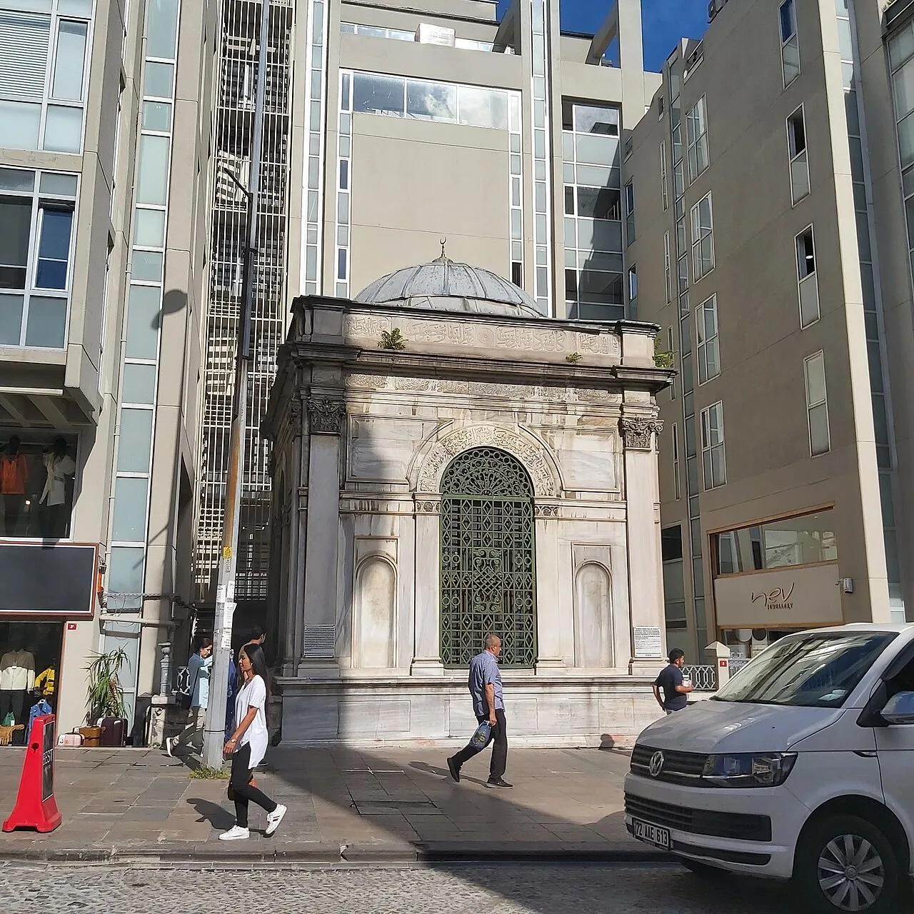 Mahmut Nedim Pasha Tomb - İstanbul