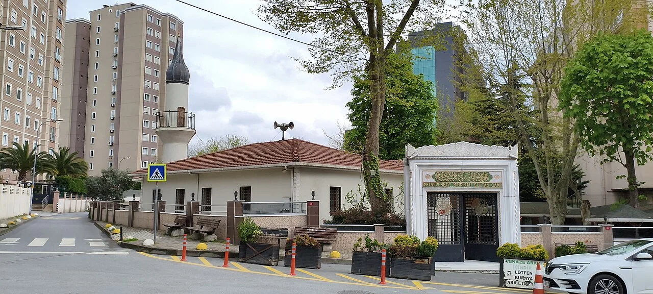 Merdivenköy Mihrimah Sultan Mosque - İstanbul