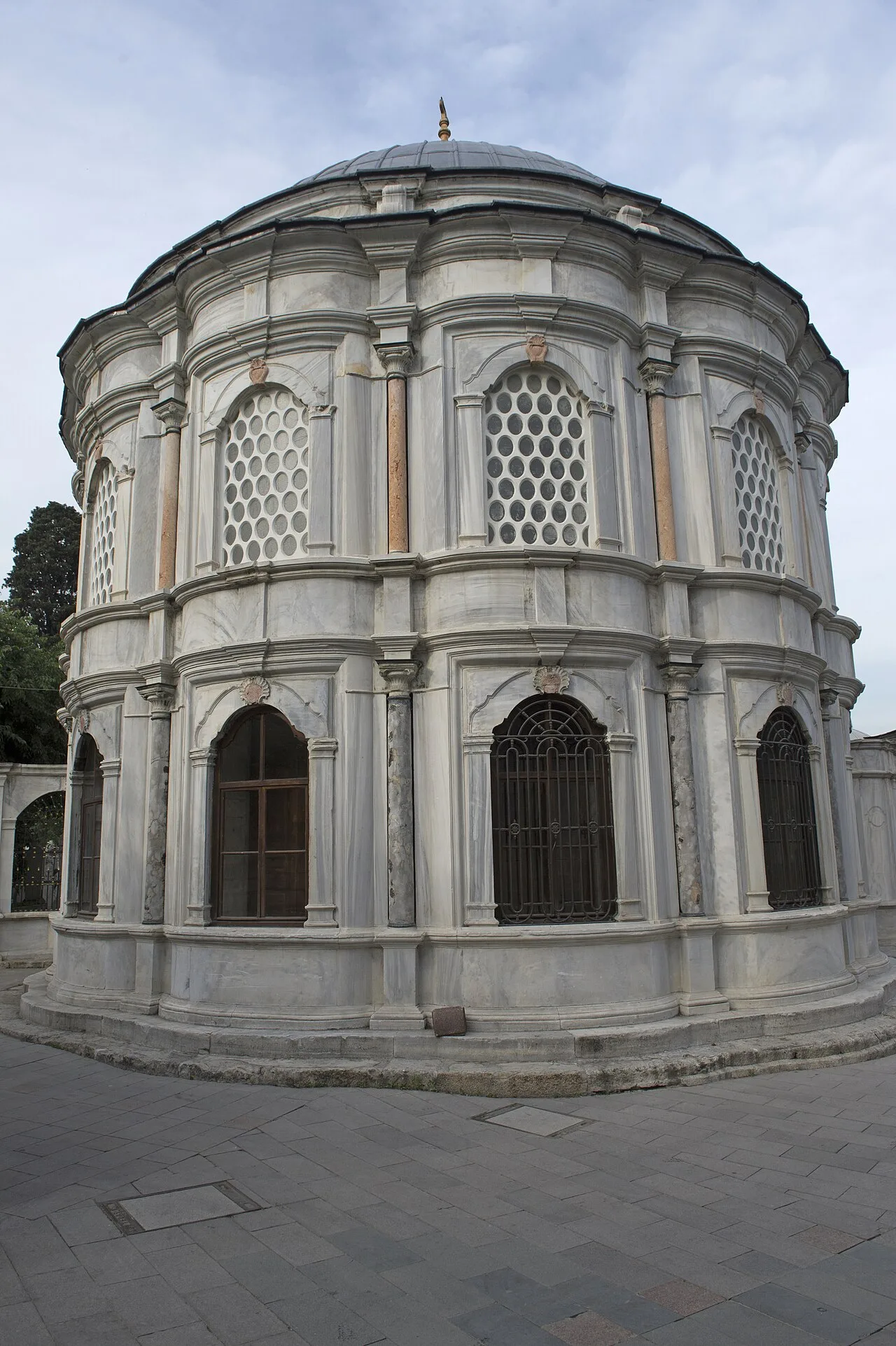 Mihrişah Valide Sultan Tomb - İstanbul