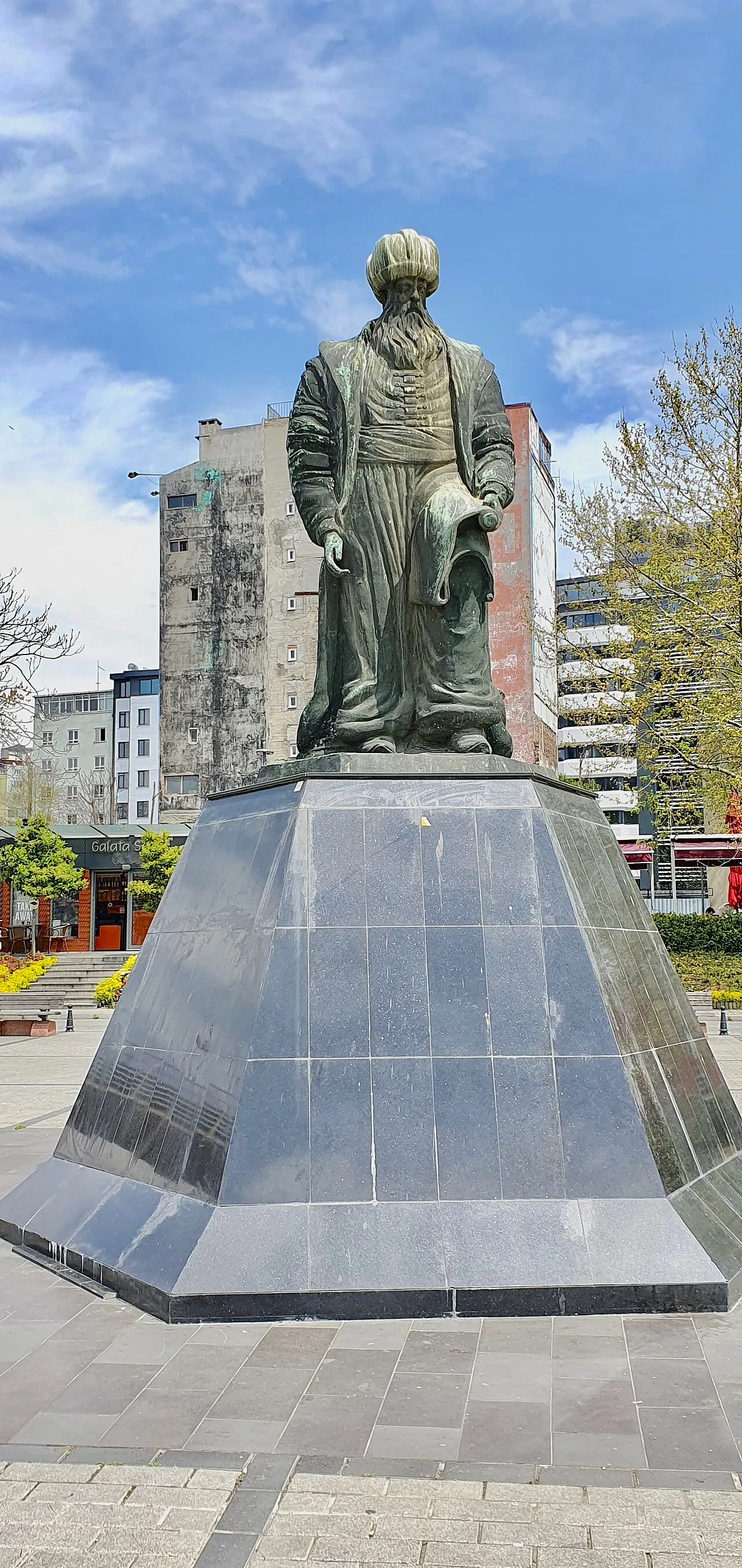 Mimar Sinan Heykeli, Azapkapı - İstanbul