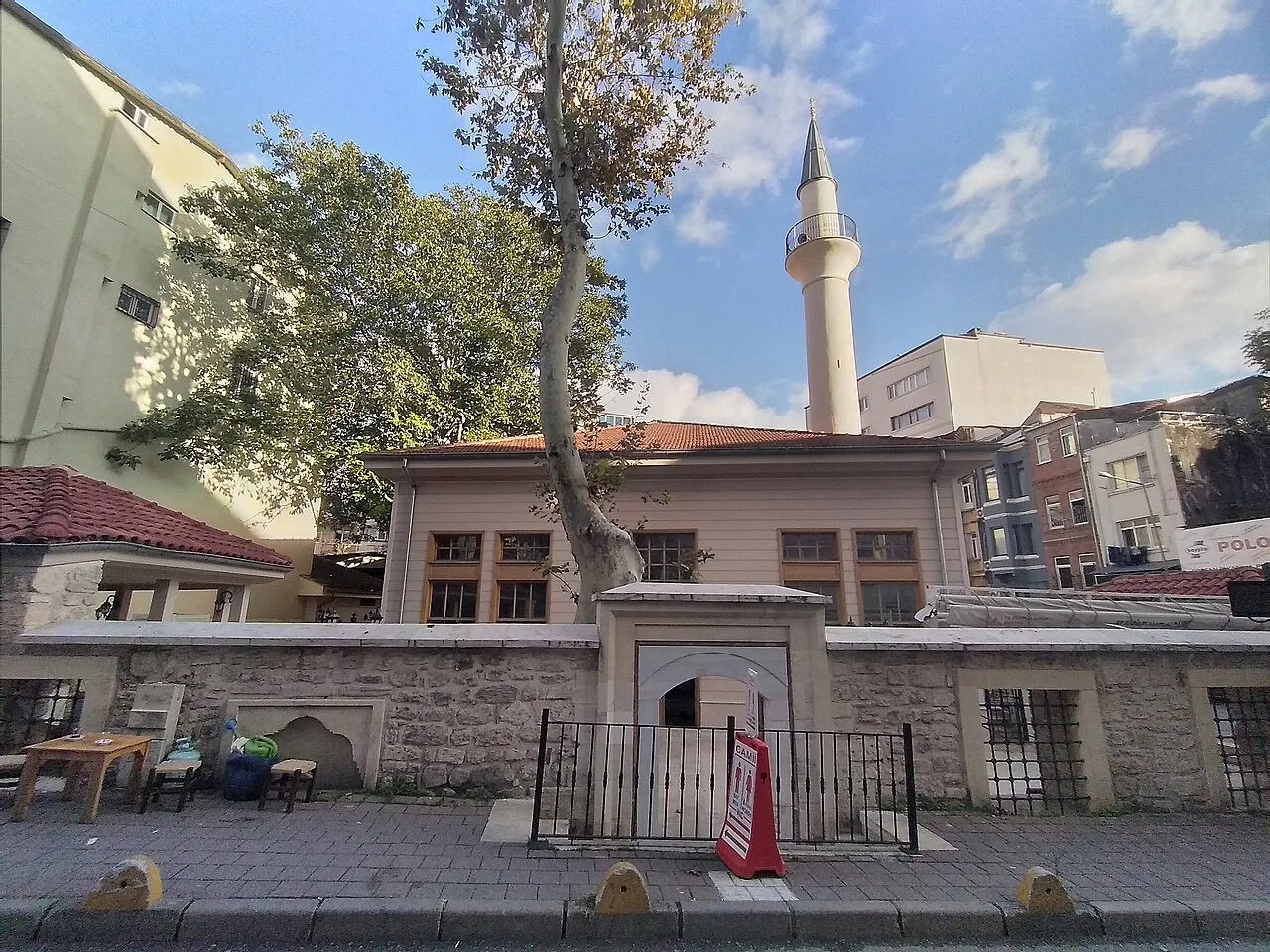 Muhsine Hatun Mescidi ve Tekkesi - İstanbul