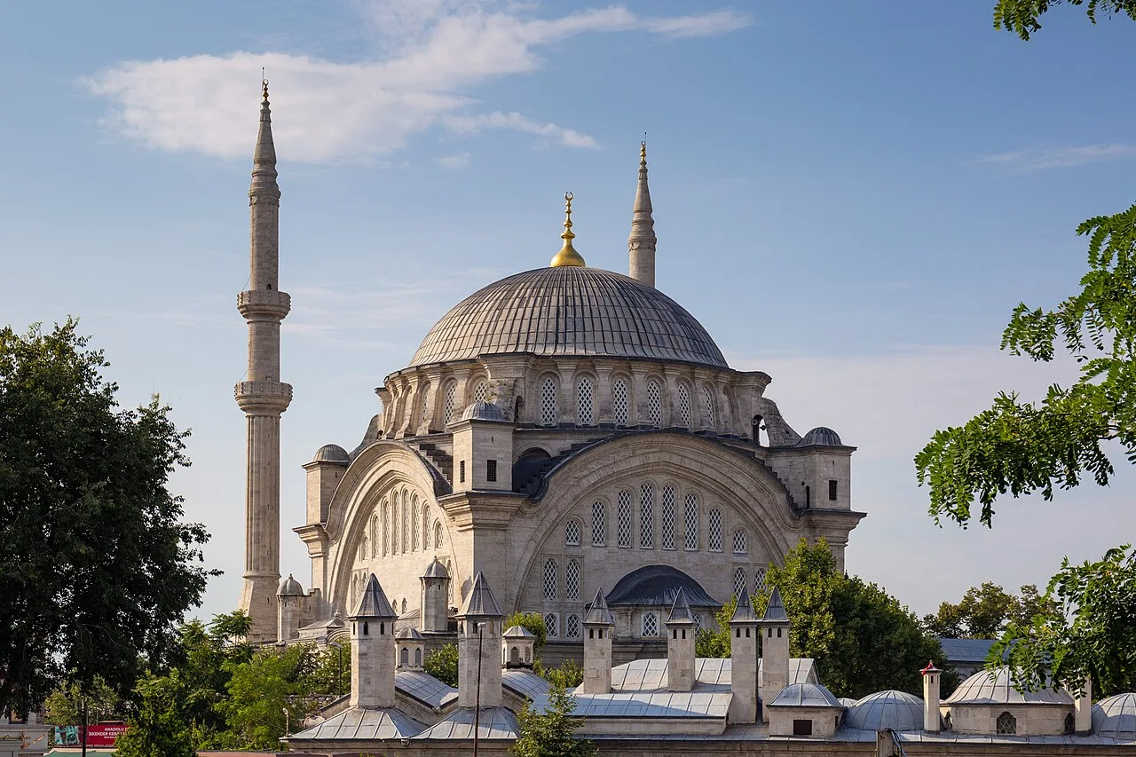 Nuruosmaniye Mosque - İstanbul