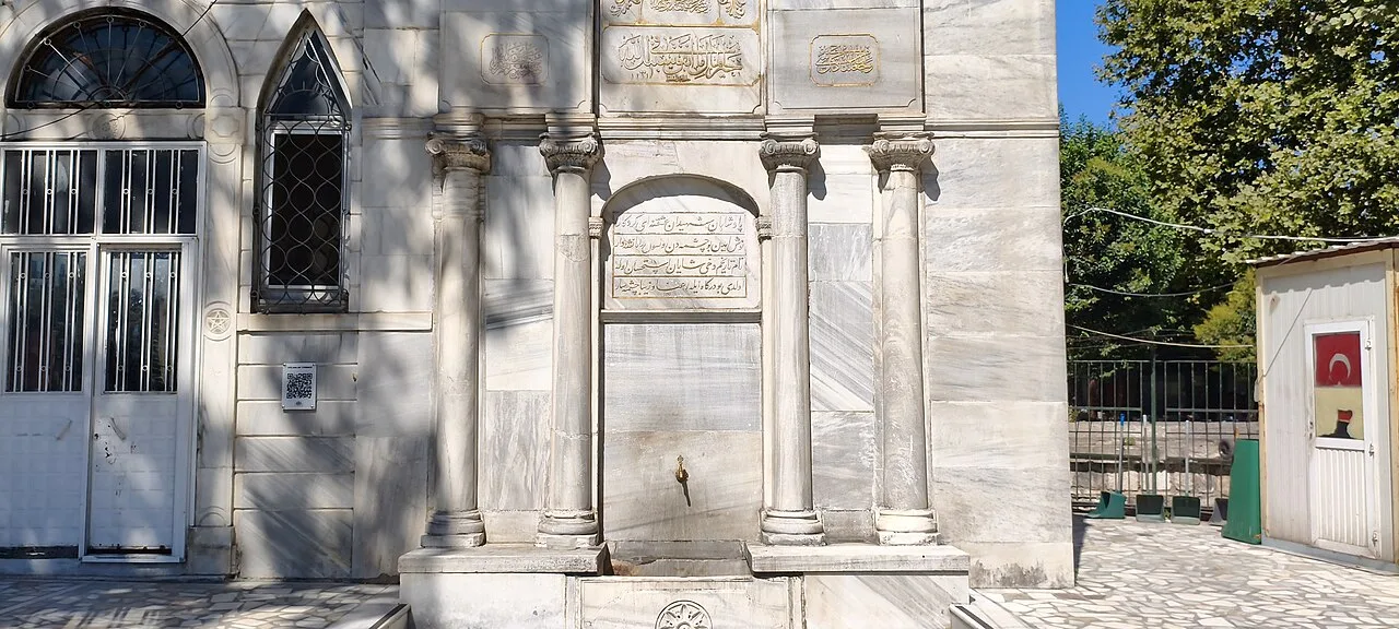 Oğlanlar Tekkesi Fountain - İstanbul