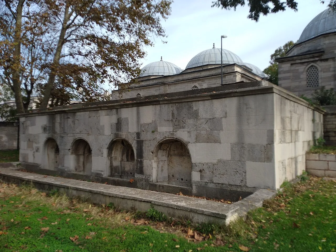 Şehzade Mehmet Camii Dördüz Çeşmesi - İstanbul