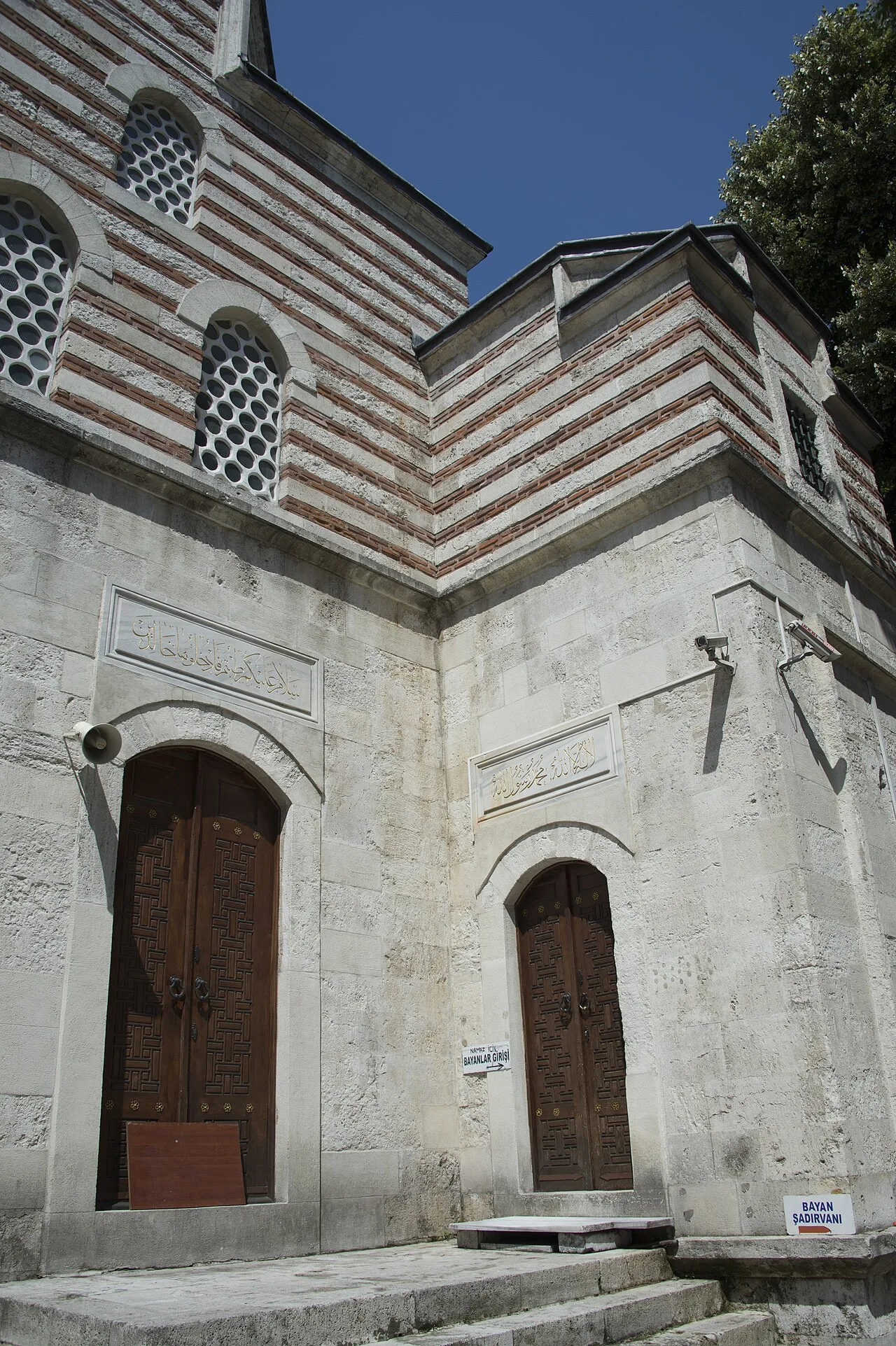 Selçuk Sultan Mosque - İstanbul