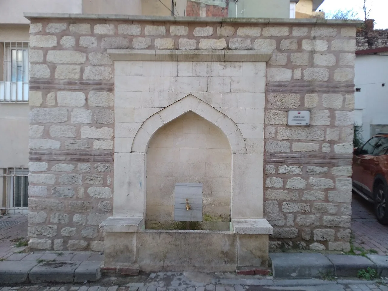 Sevgi Sokağı Çeşmesi - İstanbul