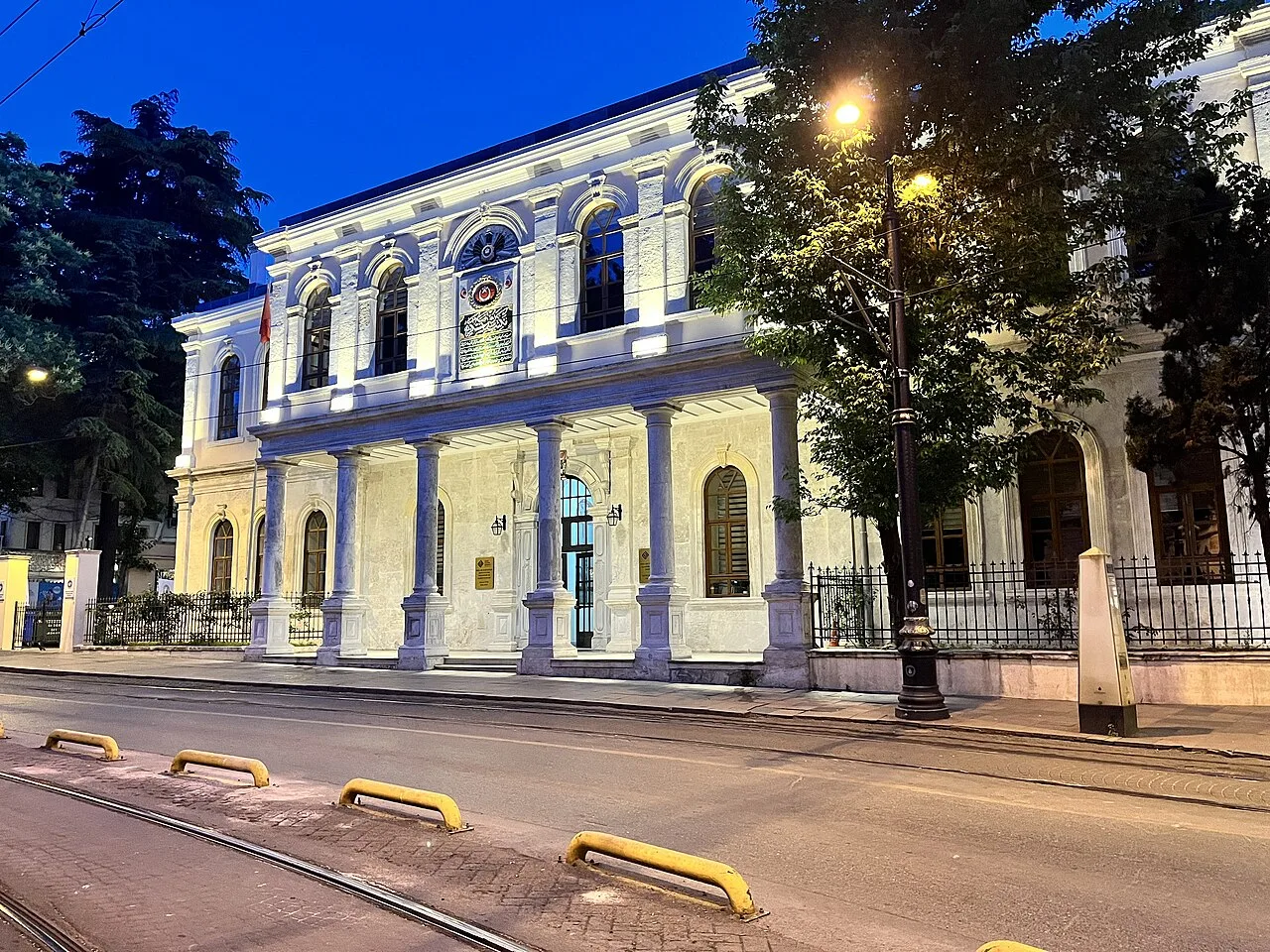 Soğukçeşme Askeri Rüştiyesi Duvar Çeşmesi - İstanbul