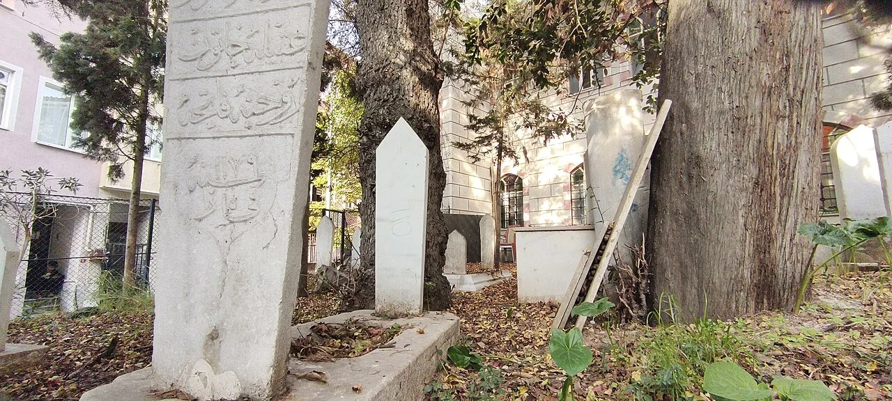 Solak Sinan Camii Haziresi - İstanbul