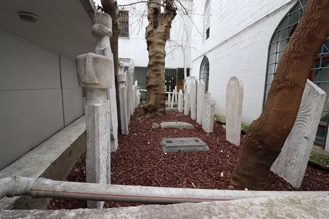 Sururi Daye Hatun Mosque - İstanbul