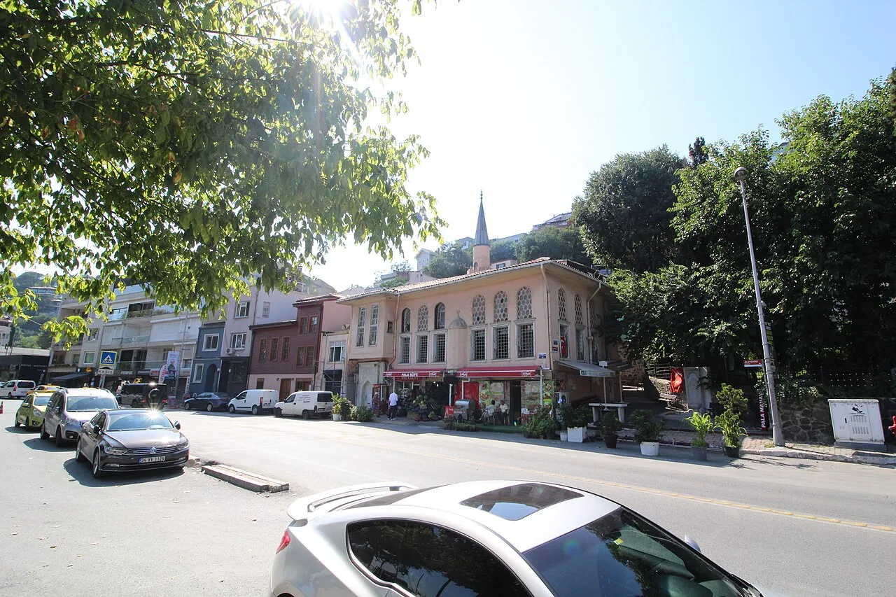 Tezkireci Osman Efendi Camii Çeşmesi - İstanbul