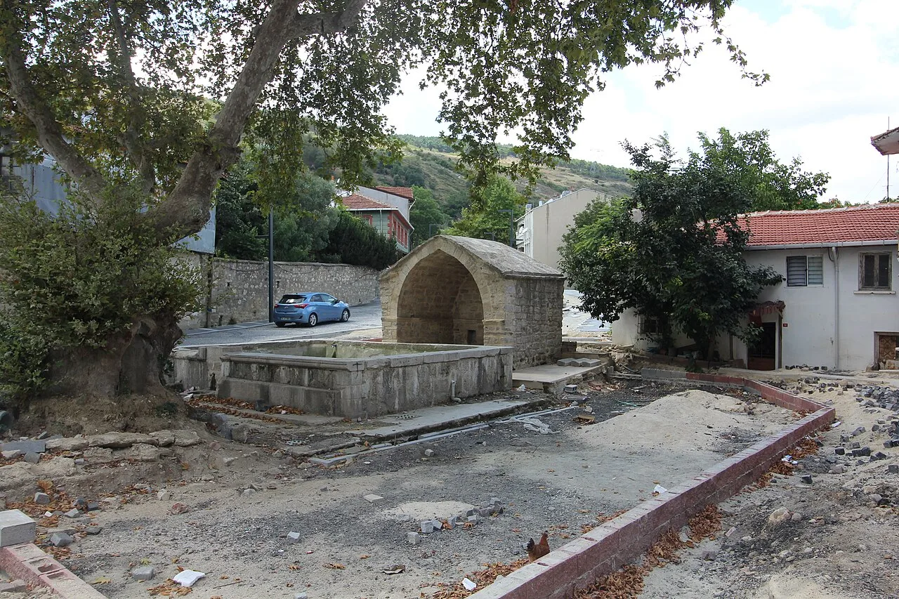 Topuklu Çeşme - İstanbul