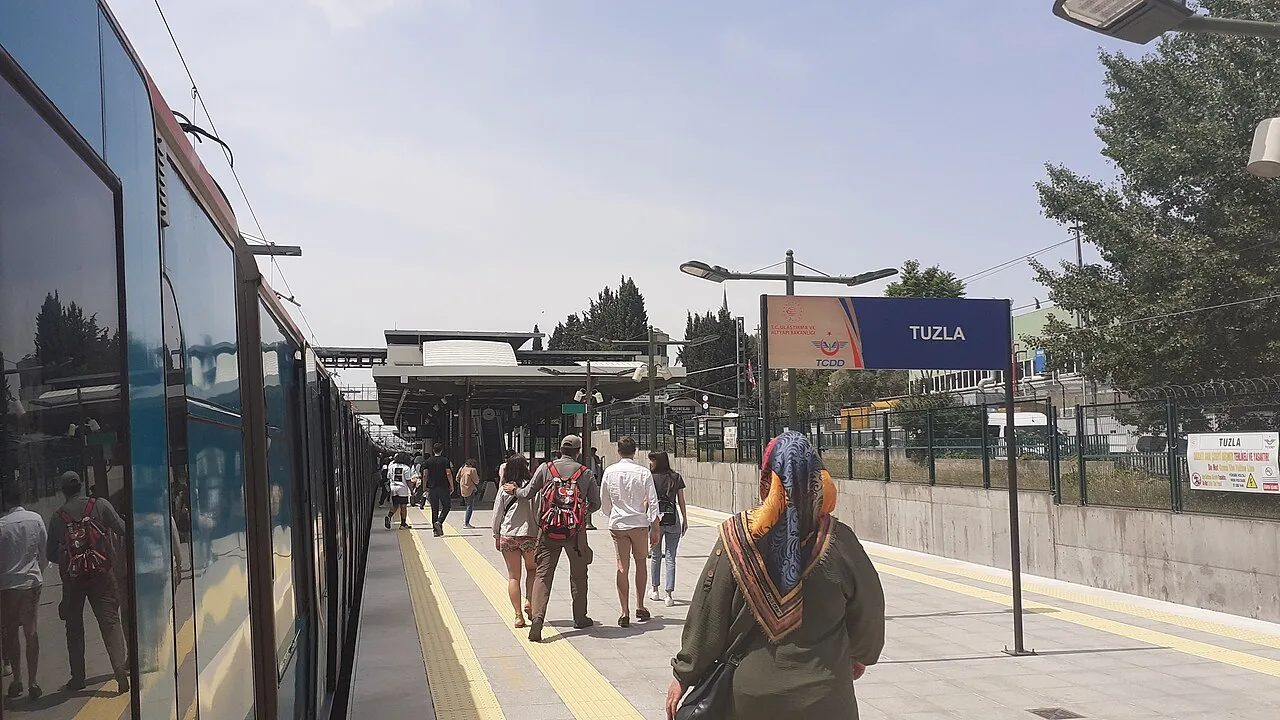 Tuzla Tren İstasyonu - İstanbul