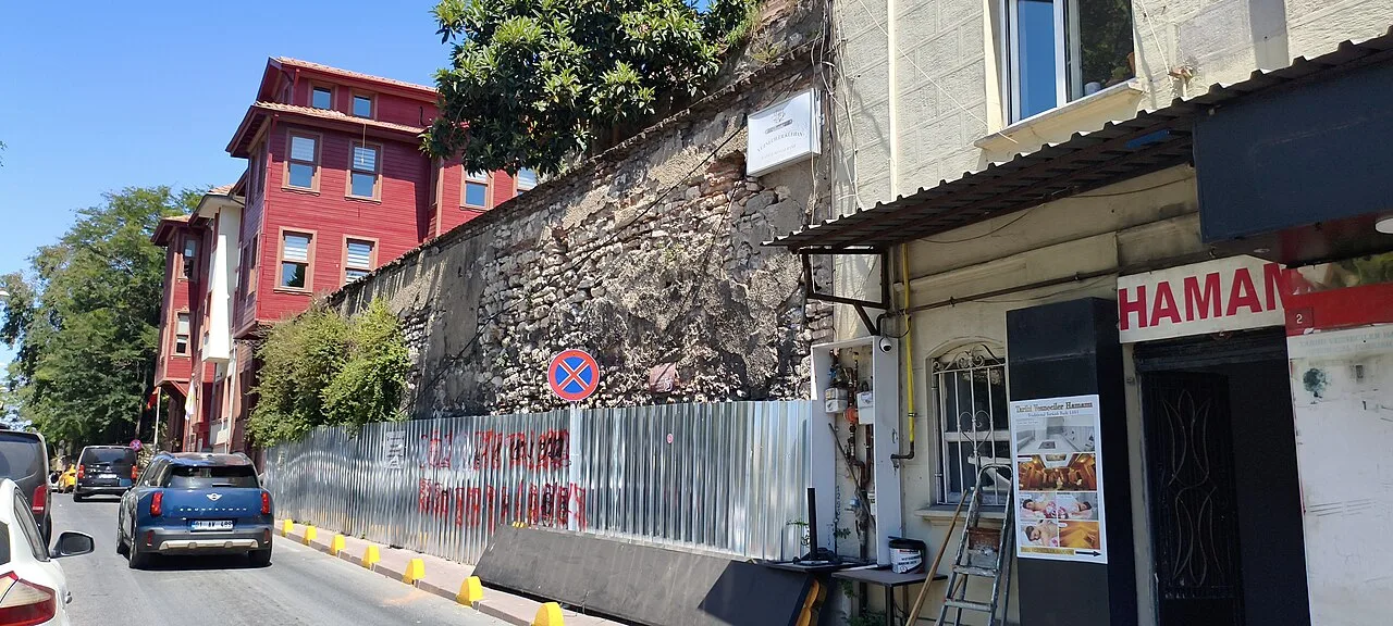 Vezneciler Hamamı - İstanbul