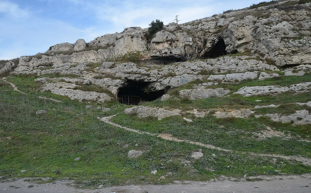 Yarımburgaz Cave - İstanbul