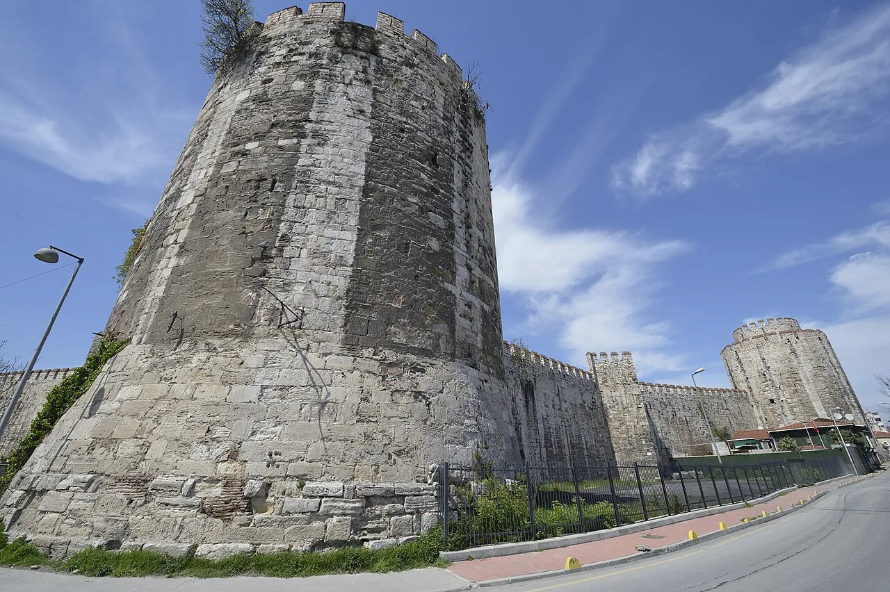 Yedikule Cer Atölyeleri, T1B Yapısı - İstanbul