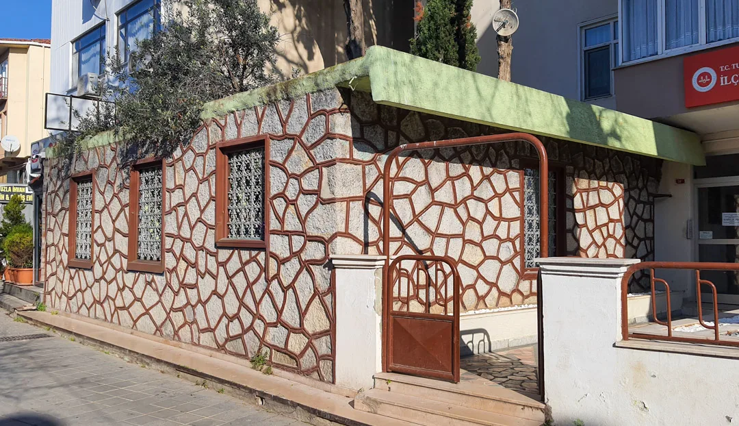 Zeytin Baba Türbesi - İstanbul