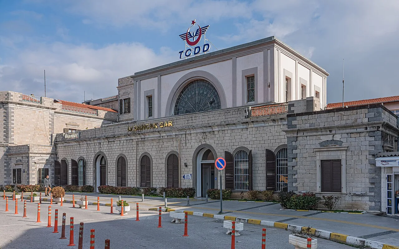 Alsancak railway station - İzmir