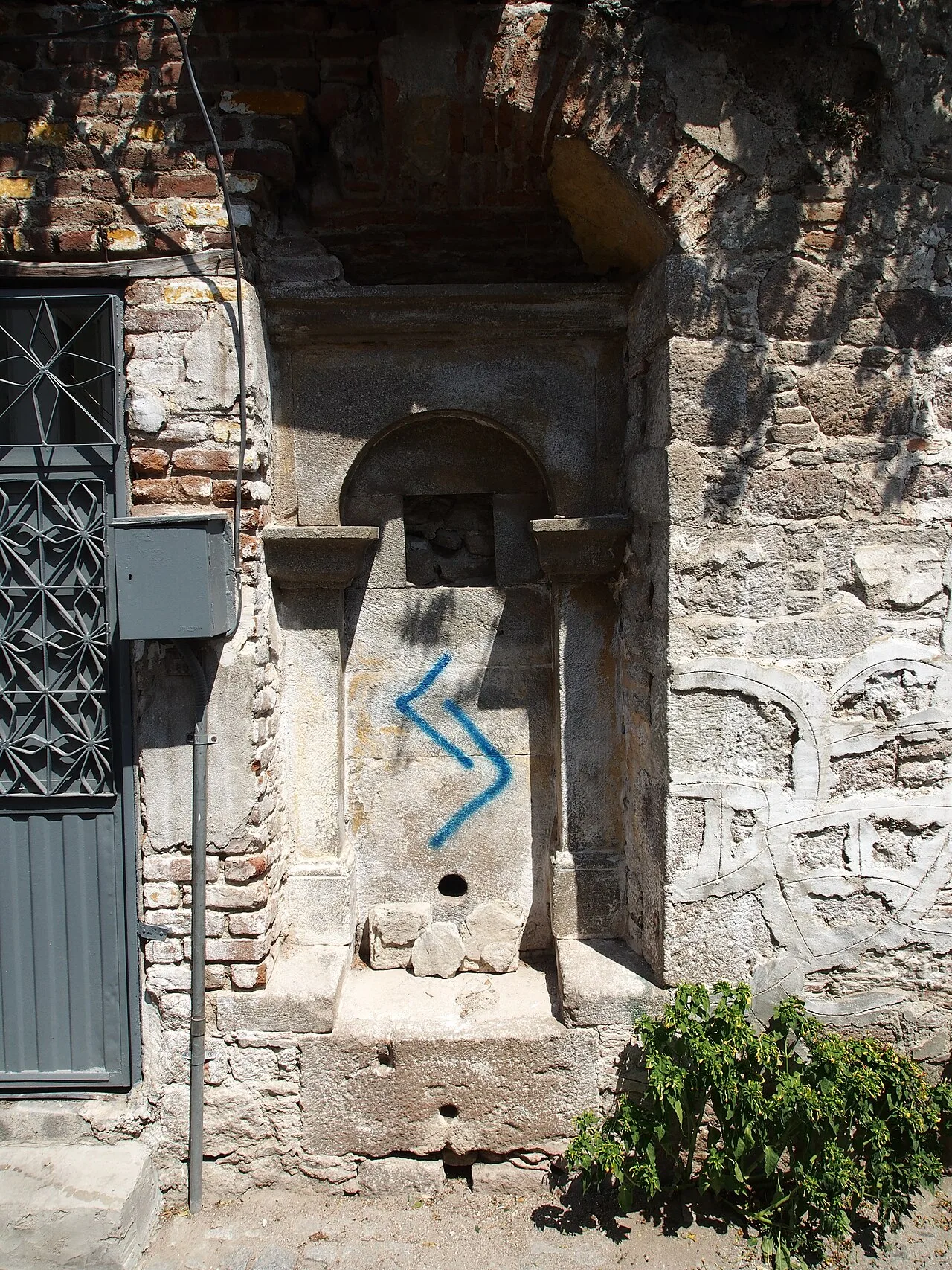 İncirli Mescit Sokağı Çeşmesi - İzmir