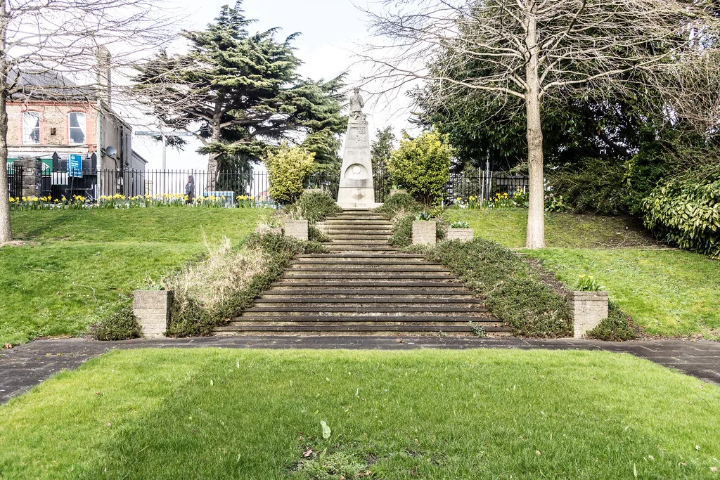 Volunteers Monument - İzmir