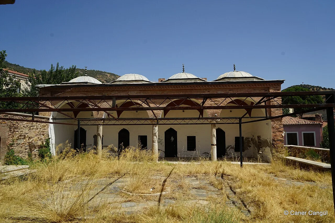 Hacı Sinan Medresesi - İzmir
