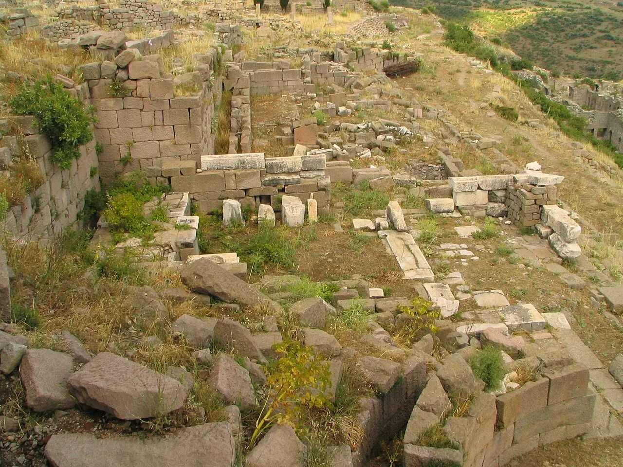 Hera Tapınağı (Bergama) - İzmir
