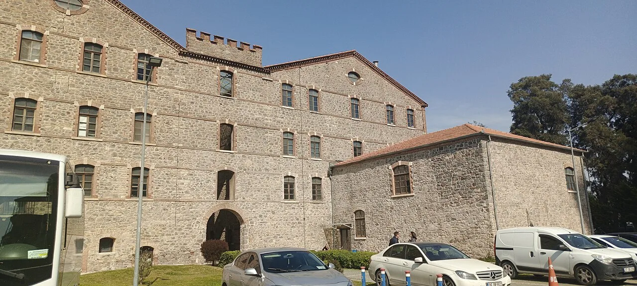 İzmir Meslek Fabrikası - İzmir