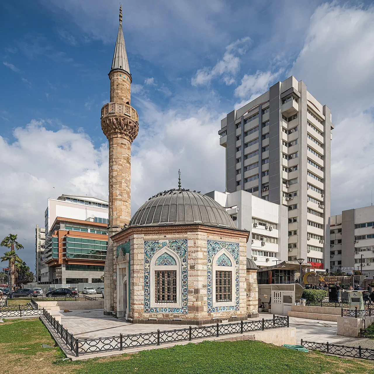 Konak Mosque - İzmir