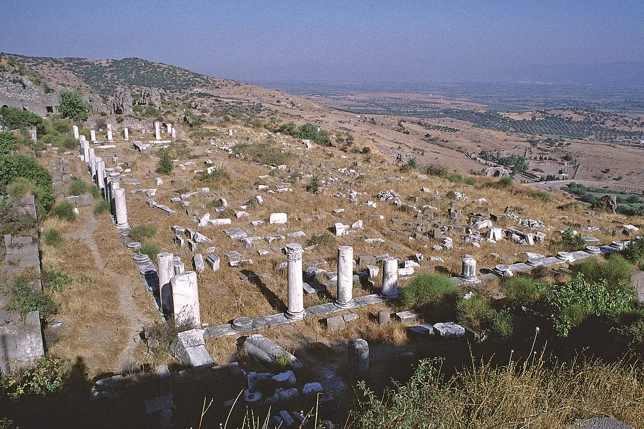 Pergamon gymnasium alanı - İzmir