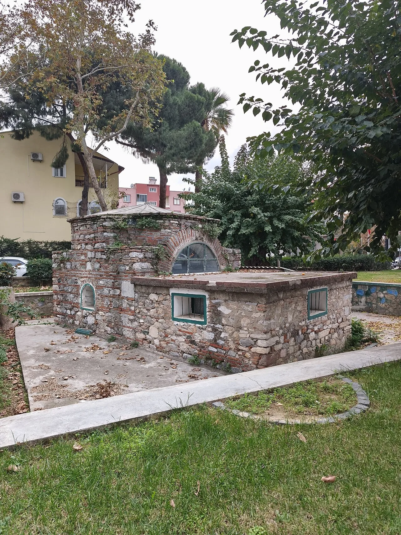 Sehabeddin Sivasi Tomb - İzmir