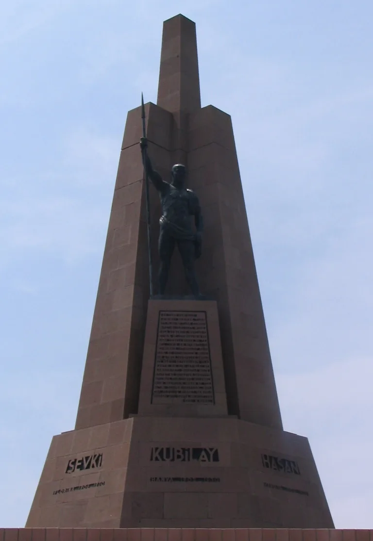 Martyr Kubilay Memorial - İzmir