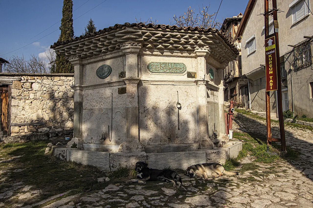 Yukarı Mahalle Çeşmesi, Yörük - Karabük