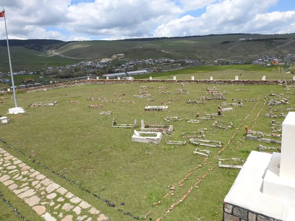Kars Şehitliği - Kars