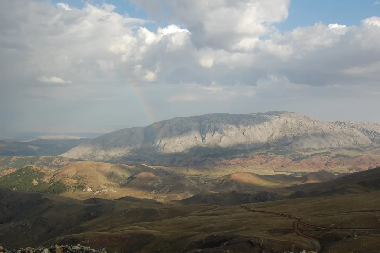 Yılanlı Dağ - Kayseri