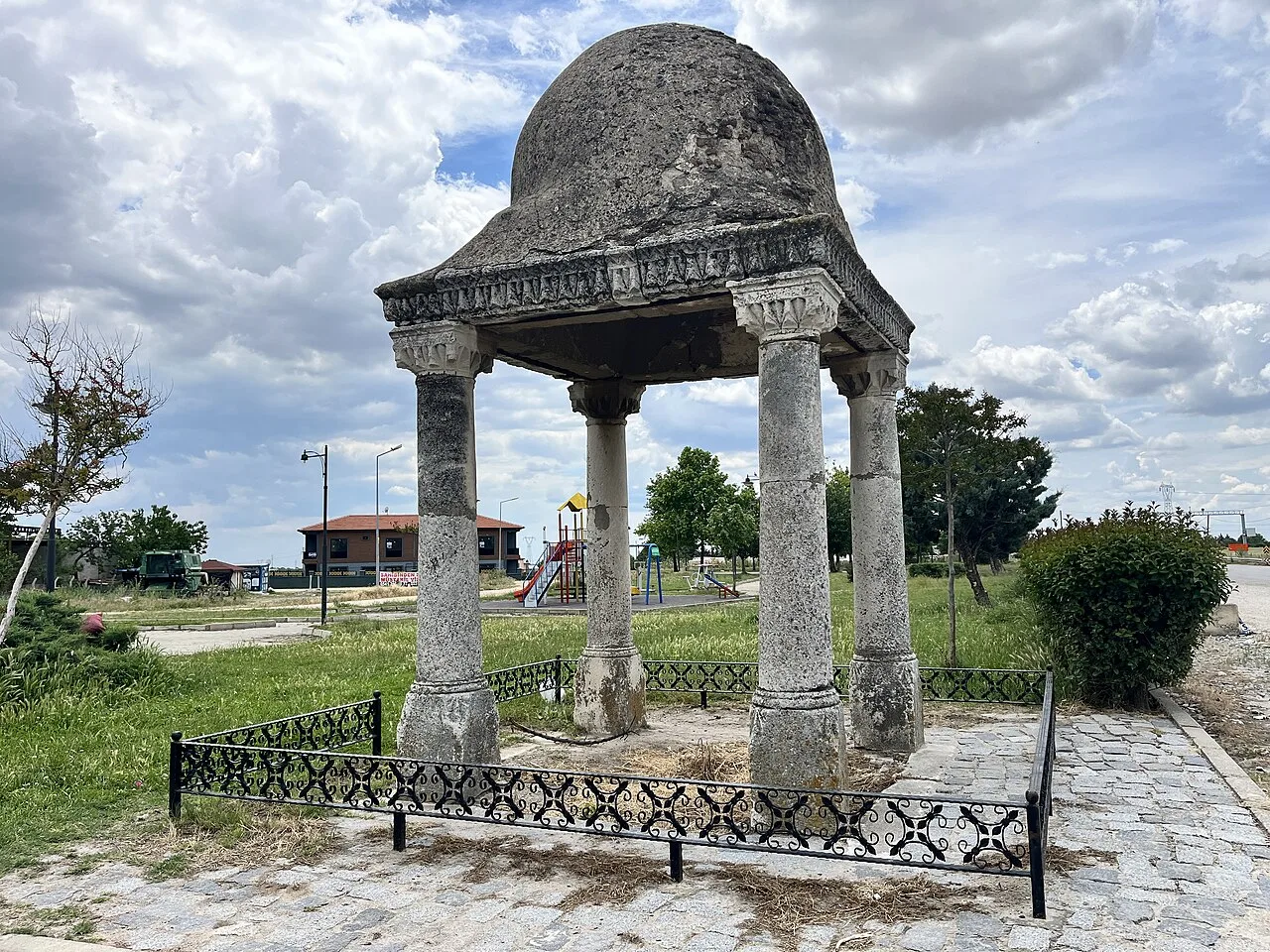 Karahıdır Monument - Kırklareli