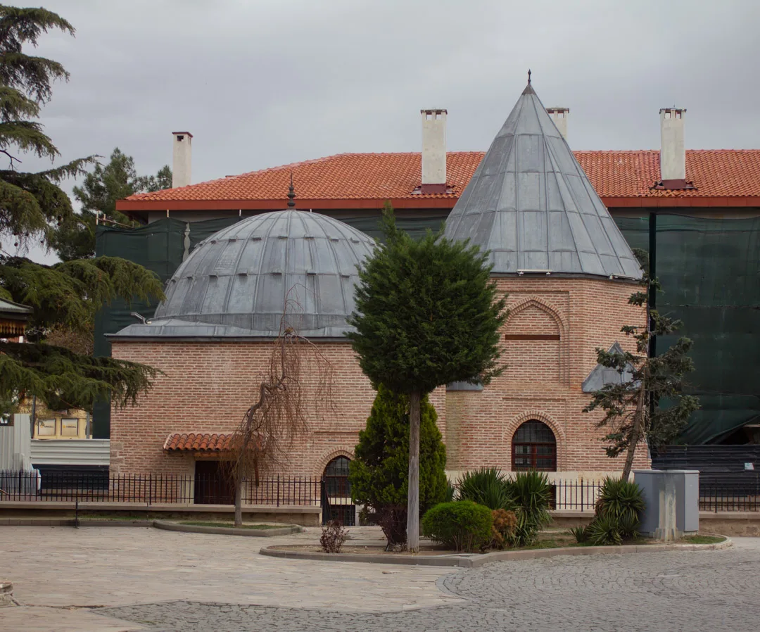 Ulvi Sultan Mescidi ve Türbesi - Konya