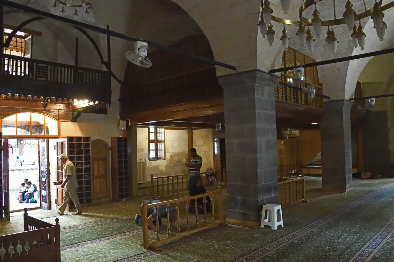 Alaybey Camii - Manisa