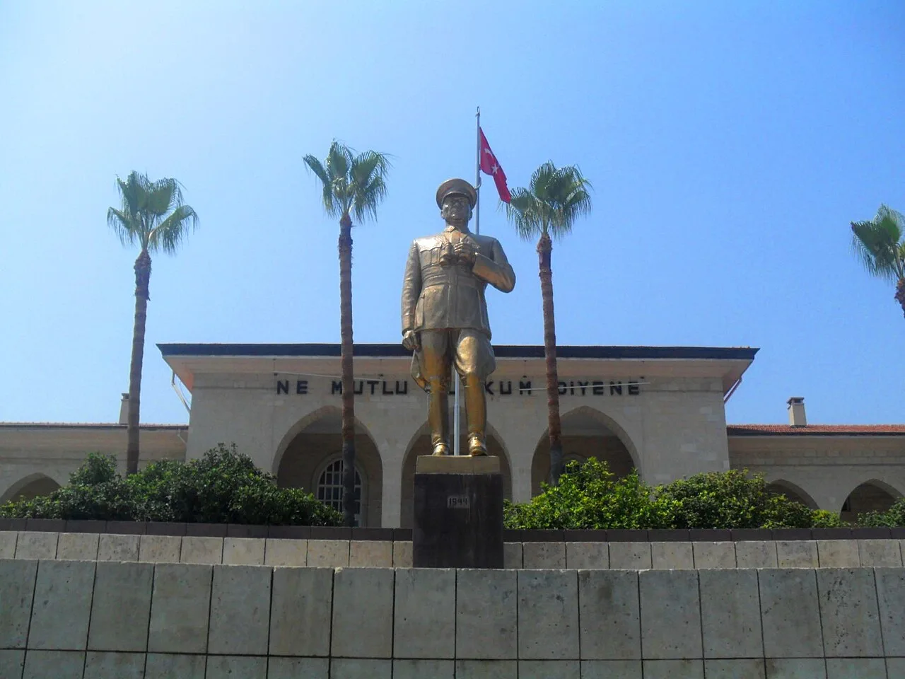 Atatürk Anıtı, Yenice - Mersin