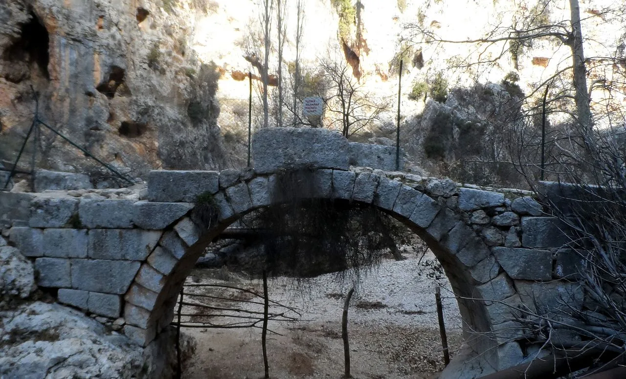 Daşgeçit Bridge - Mersin