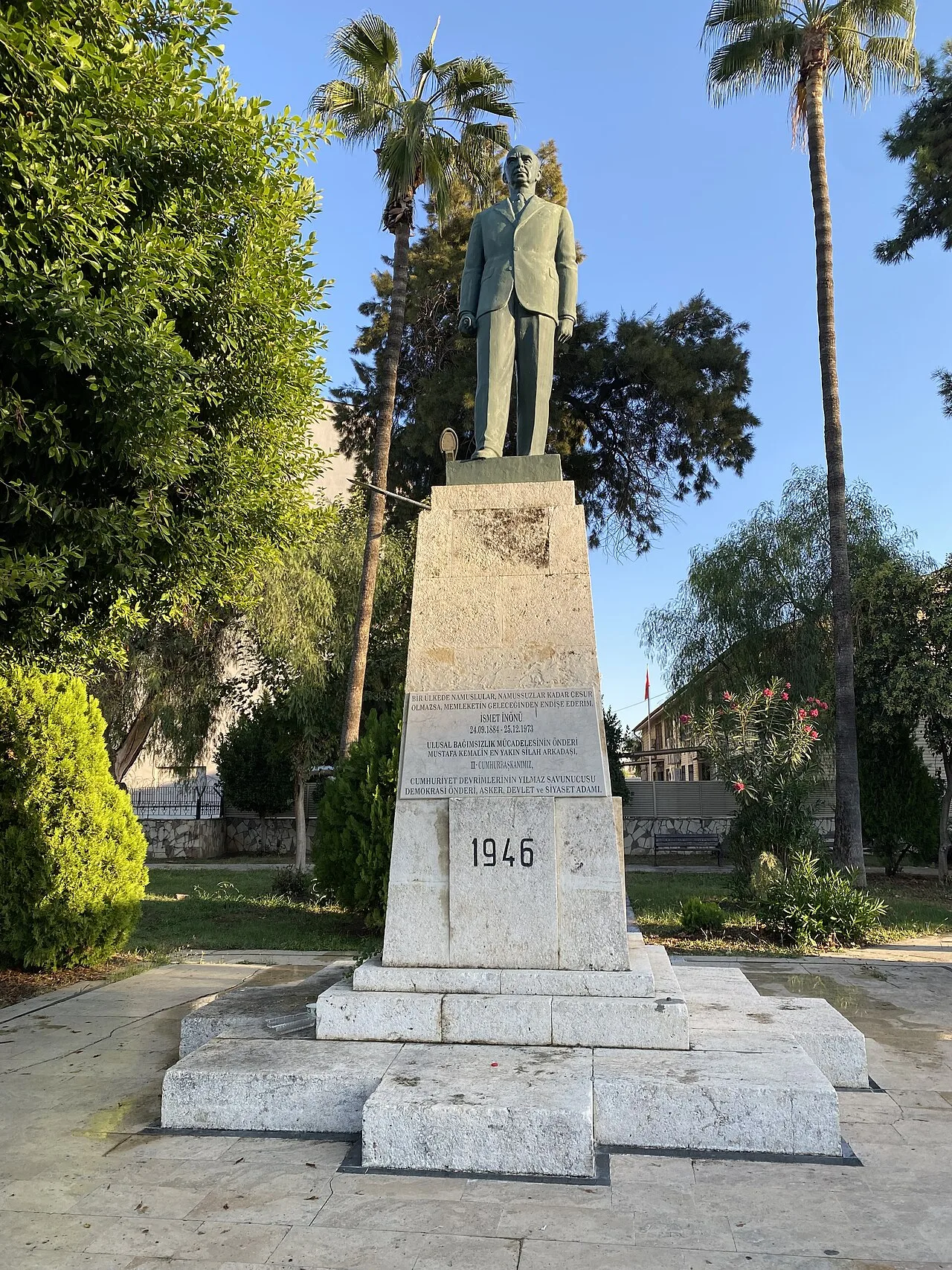 İsmet İnönü Heykeli, Mersin - Mersin