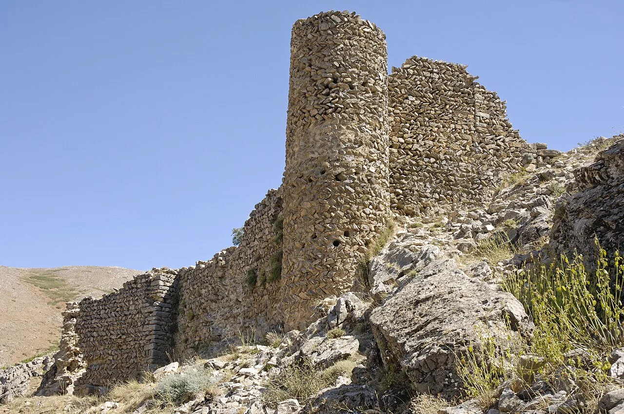 Haspet Kalesi - Muş