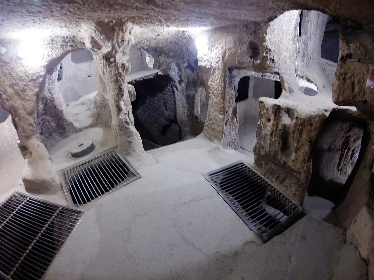 Kaymaklı Yeraltı Şehri - Nevşehir